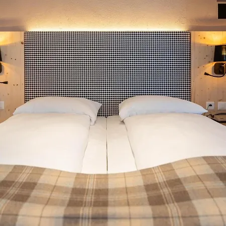 宾龙酒店 3* 圣莫里茨