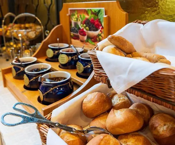 Ξενοδοχείο Baeren 3*